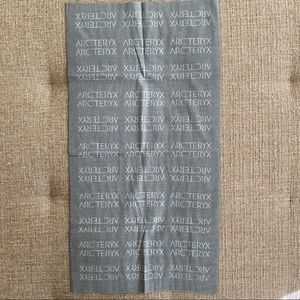 Arc’teryx neck gaiter face mask thin breathable